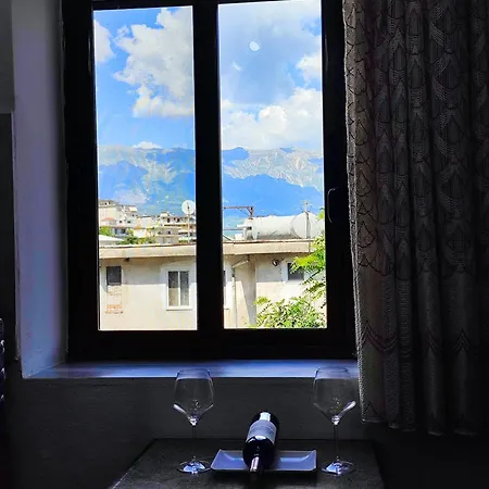 Belo Gjirokastër