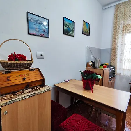 Gasthof Belo Gjirokastër